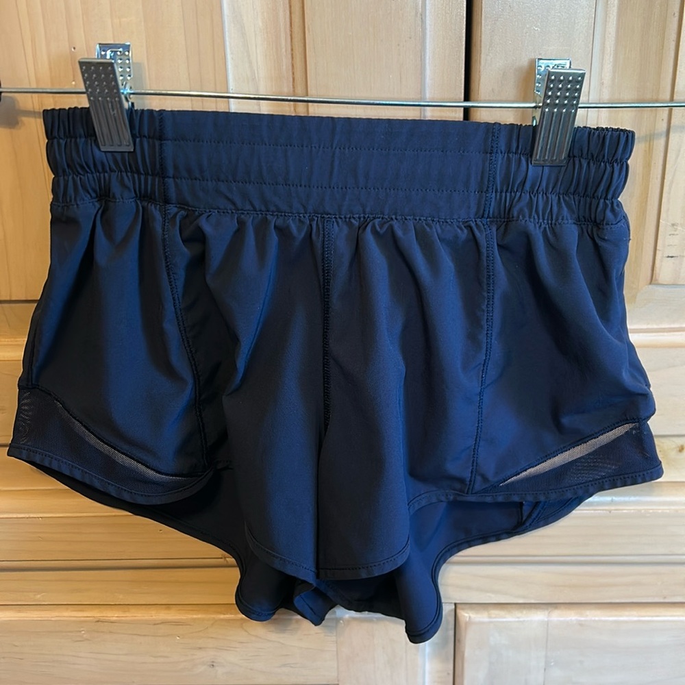 Lululemon Black Hottie Hot 2.5inch size 0. My daughter cut the lining out
